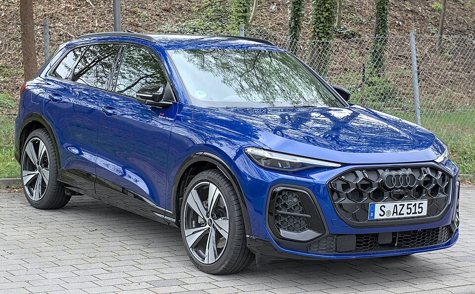 アウディ Q5