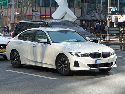 BMW 3シリーズ セダン