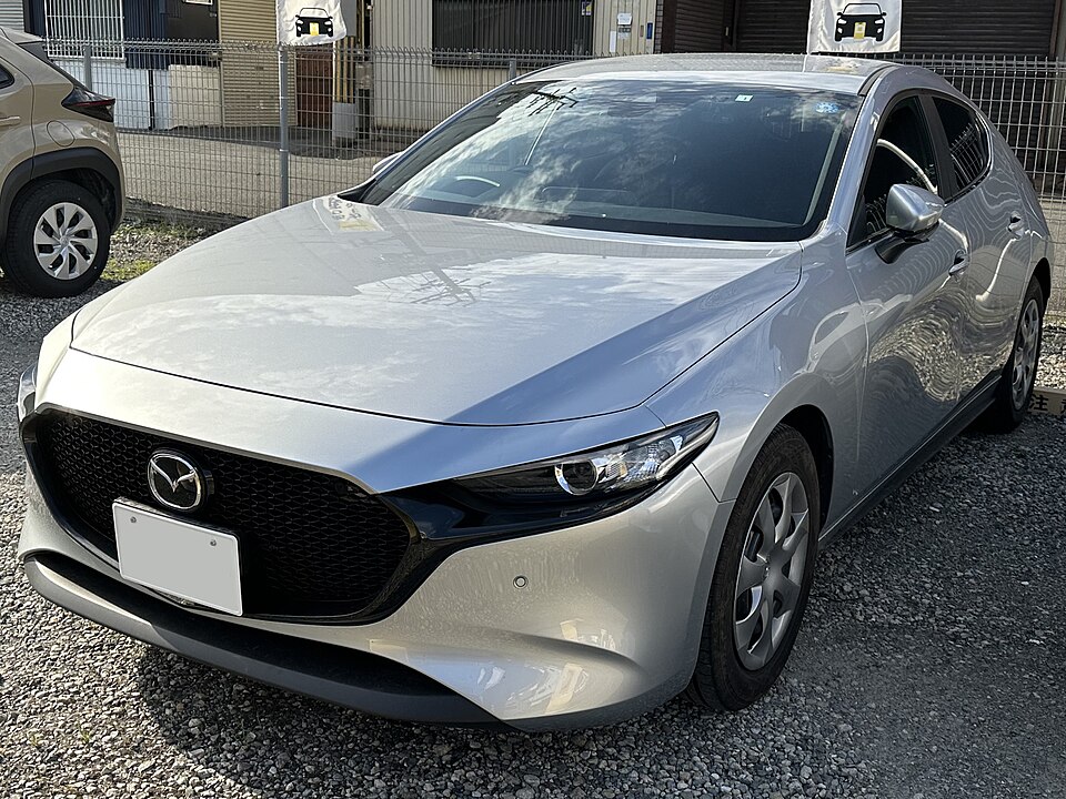 マツダ MAZDA3 FASTBACK